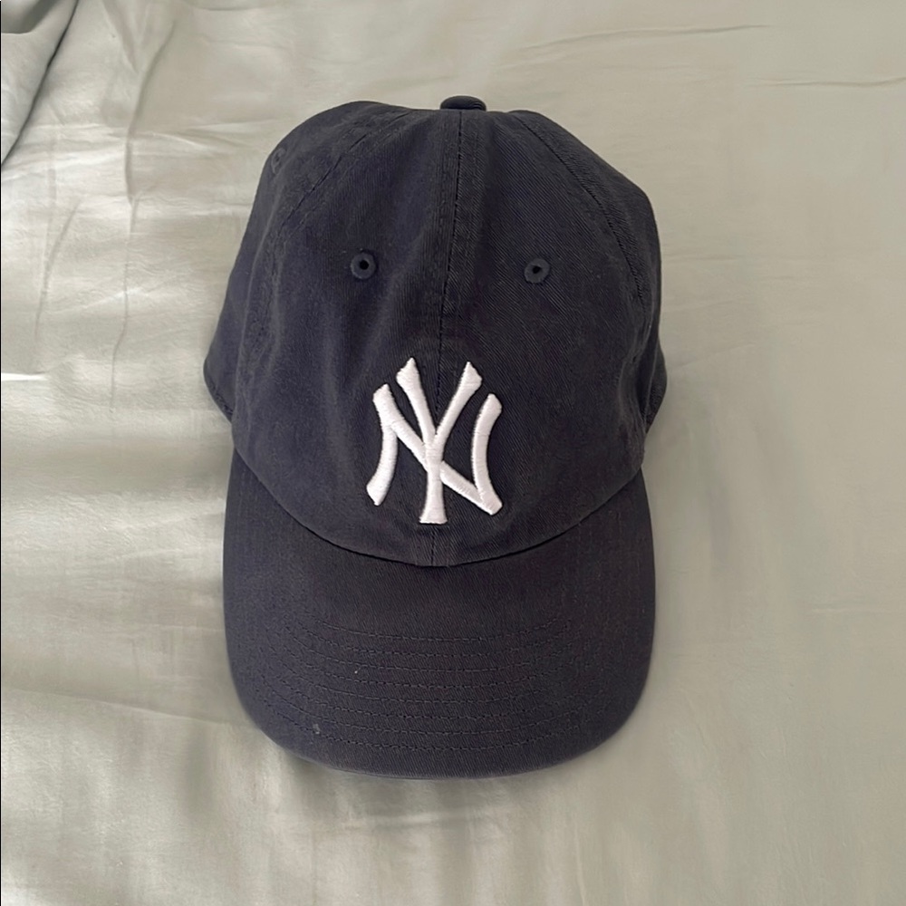 Yankees Navy Baseball Hat